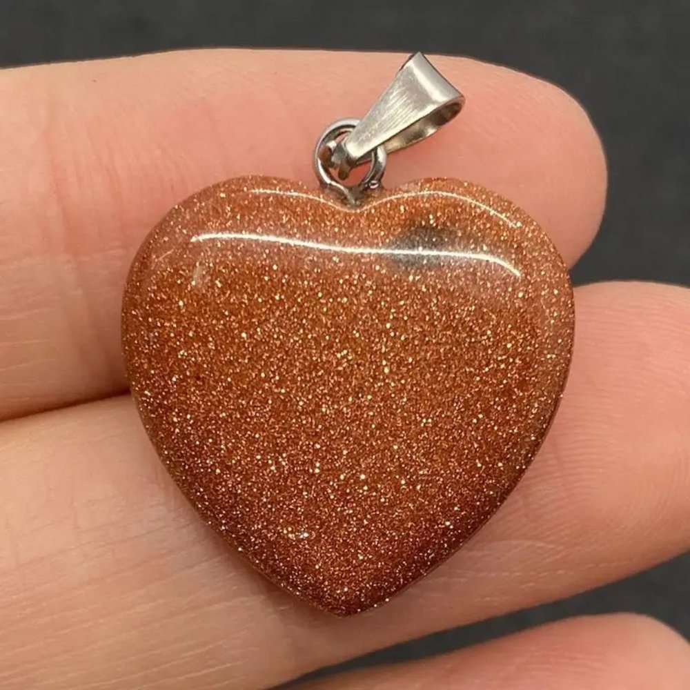 Golden Stone Natural Stone Pendant 20mm Heart Shape Pendant Silver Jewelry